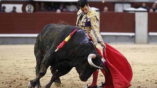 Morenito de Aranda, en un torero muletazo