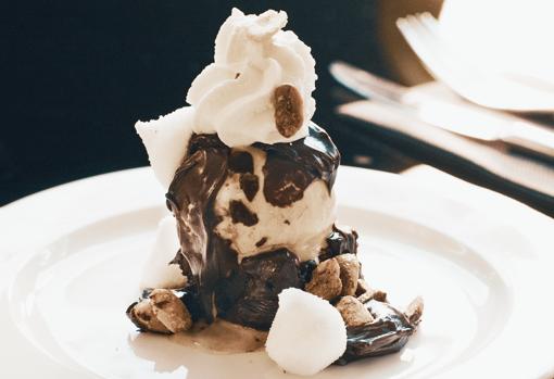 Brownie sundae de chocolate