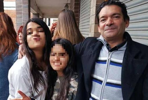 Jon Jiménes lleva años tratando de sacar adelante él solo a sus hijas, Lucía y Yasmina, desde que su mujer les «abandonó». Ayer no podía contener la emoción