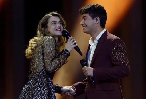 Amaia y Alfred durante su actuación