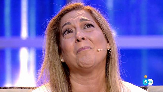 Carmen, la madre de Oriana, se derrumbó al intentar excusar el abandono de su hija
