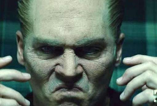 Johnny Depp caracterizado de James «Whitey» Bulger