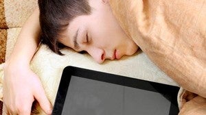 La mayoría de los adolescentes apenas duermen siete horas