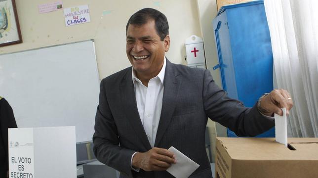 Ecuador sufre un ataque informático contra su sistema electoral en plenas votaciones