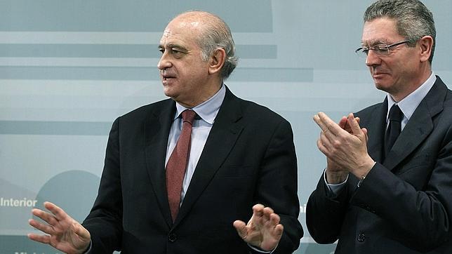 Fernández Díaz: «El matrimonio homosexual no debe tener la misma protección pública que el natural»