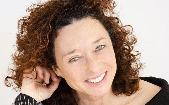 Maite Carranza le pone rostro al drama de la ablación en «El fruto del baobab»