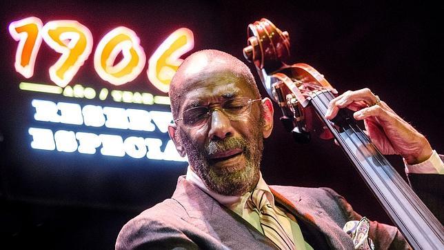 Ron Carter: la enciclopedia viva del jazz