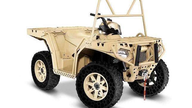 Las ruedas de Polaris sin aire corren a cargo de Resilient Technologies.