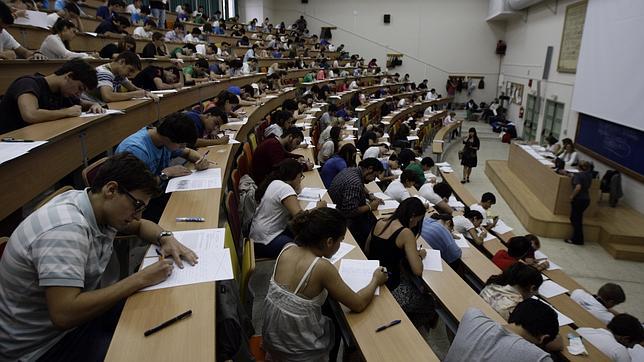 ¿Residencia universitaria o piso de alquiler?