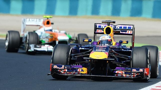 Red Bull manda en Hungría; Ferrari acecha