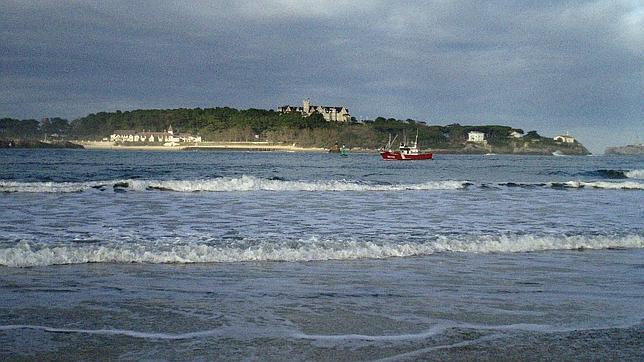 Bahía de Santander, con el palacio de la Magdalena al fondo