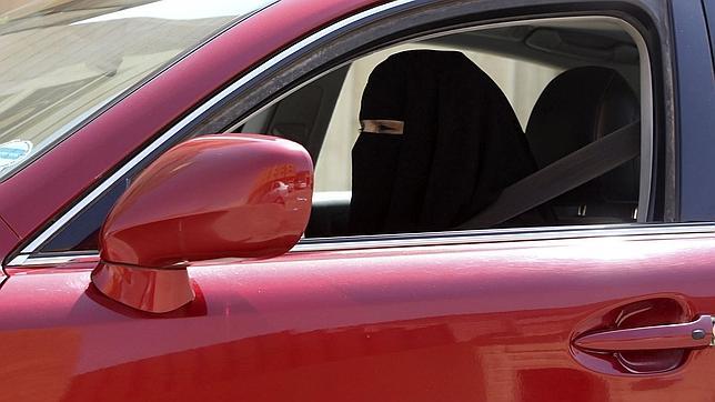 Siete ridículas restricciones de los derechos de las mujeres en el mundo