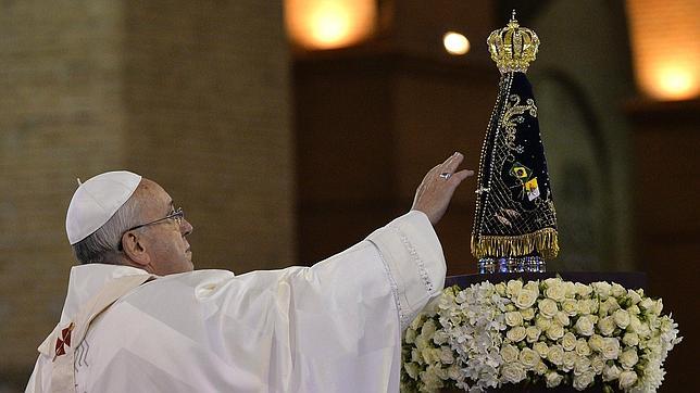 https://static4.abc.es/Media/201311/01/papa-aparecida--644x362.jpg