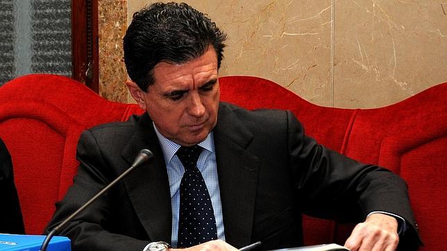 Matas defiende que su esposa realizó el trabajo por el que fue contratada por un hotelero en 2007