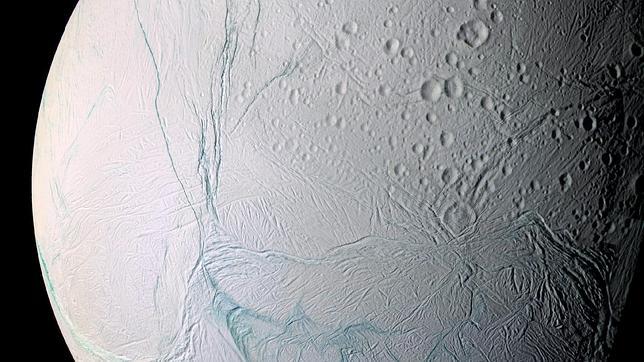 La Tierra pudo llevar vida a las lunas de Júpiter y Saturno
