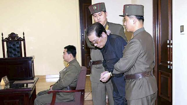 Ejecutado por traición Jang Song-thaek, el tío del joven dictador de Corea del Norte