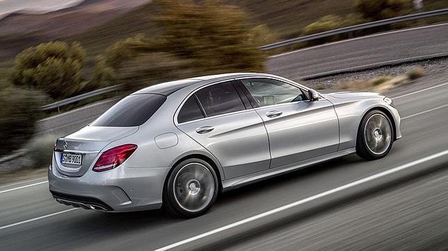 La nueva Clase C contará con una variante híbrida gasolina/electricidad de 231 CV.