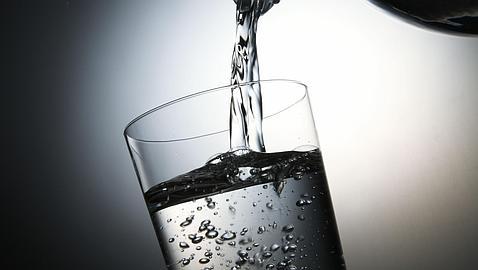 para que sirve el agua carbonatada