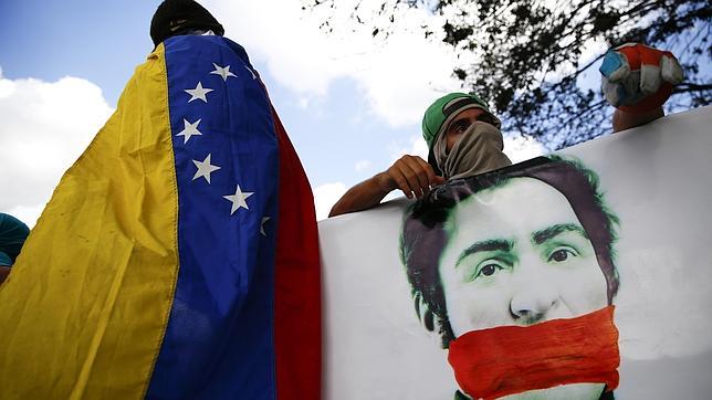 Parlamentarios de 13 países de Latinoamérica denunciarán a Maduro ante La Haya por delitos de lesa humanidad