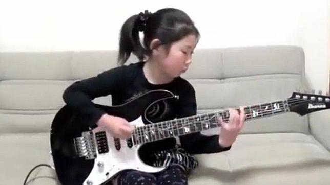 guitarra niña 8 años