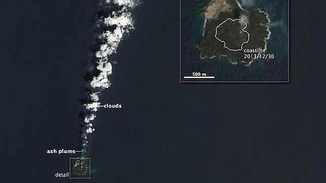 Una isla japonesa aumenta cinco veces su tamaño por una erupción volcánica