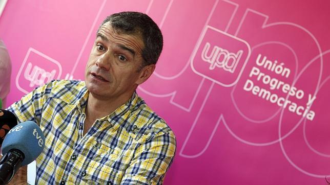 Cantó, el político de las «cantadas» en Twitter, ahora en contra de la impunidad en la Red