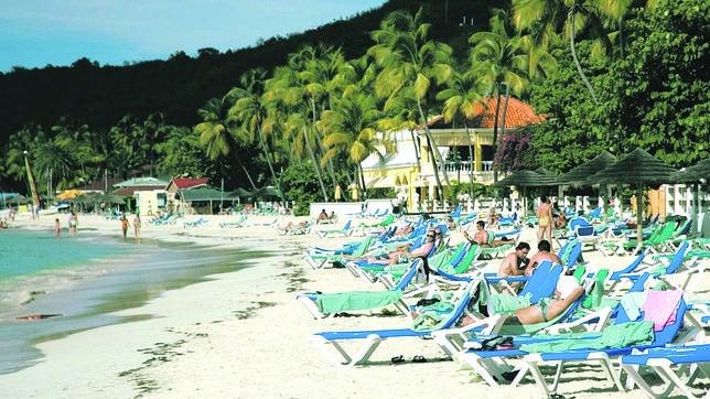 Antigua y Barbuda te concederá un pasaporte con una inversión mínima de 400.000 dólares