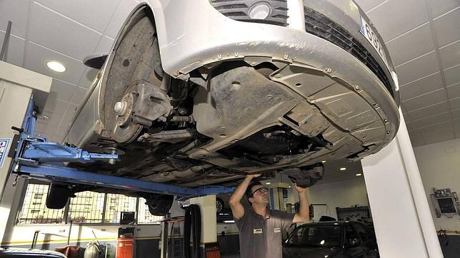 La revisión básica del coche antes de irse de vacaciones