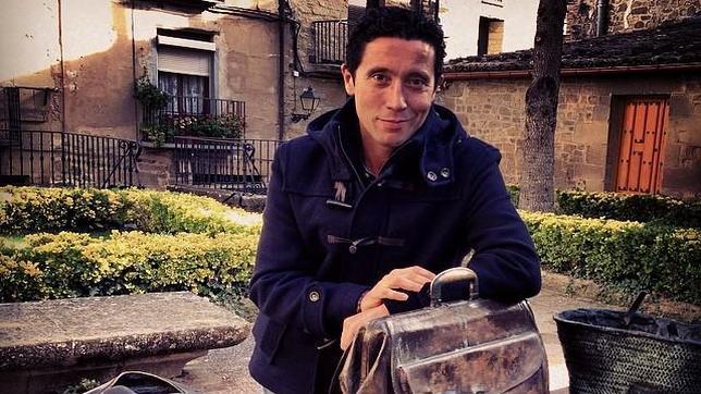 El periodista Jorge Moreta Pérez, ganador del premio Moleskin por su «Lisboa, directa al corazón»