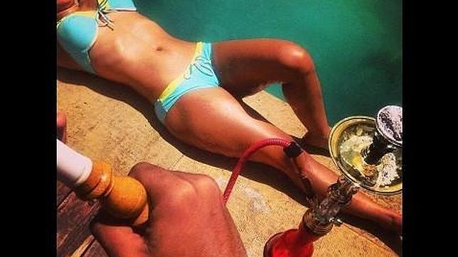 Chicas ligeras de ropa, alcohol y deportivos, la vida prohibida de los  adolescentes más ricos de Irán
