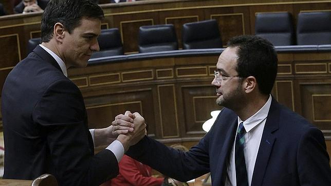 Pedro Sánchez y Antonio Hernando