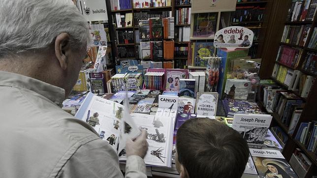 La visita a las librerías, una costumbre que decae
