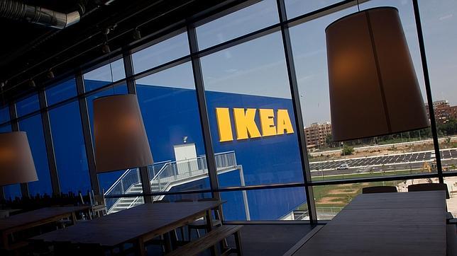 Ikea abrió en China salas adicionales de exposiciones en las que se invitaba a los clientes a sestear