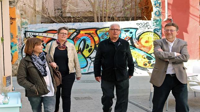 Ximo Puig y Fernando Delgado, junto a las otras cabezas de cartel del PSPV por Valencia