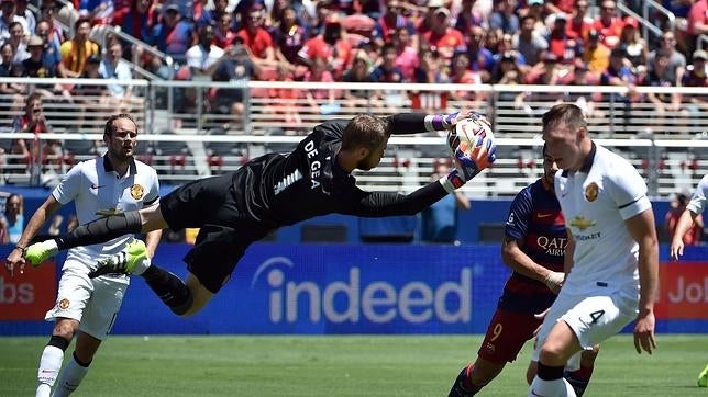 Paradón de David de Gea ante el Barcelona