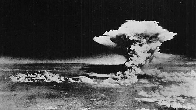 Residente en Nagasaki, se encontraba en Hiroshima de viaje cuando explotó el segundo artefacto