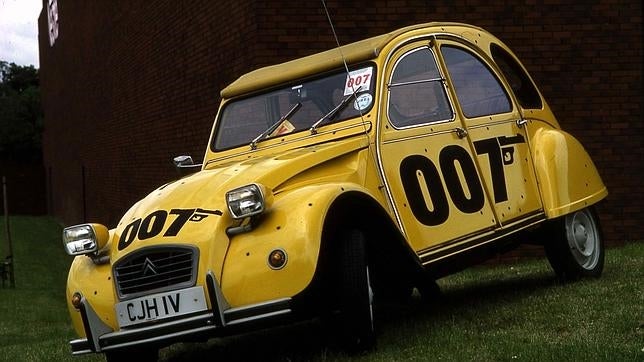 El Citroën 2 CV edición especial 007