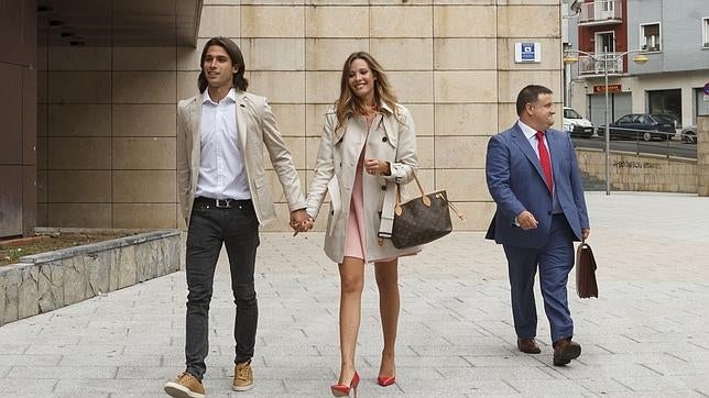 Jessica Bueno y Jota Peleteiro