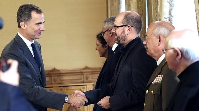 El Rey, durante el encuentro de ayer en La Coruña