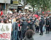 La fuerte presencia policial evitó que se produjeran incidentes. ISRAEL GARCÍA
