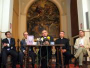 Demetrio Fernández durante la presentación junto a Félix del Valle.FOTO: HUERTAS FRAILE
