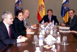 Mato, ayer, durante la reunión de la Mesa del Parlamento.EFE