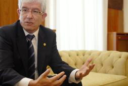 «Cada euro que nos den hay que gastarlo muy bien; hay que ahorrar en lo superfluo»