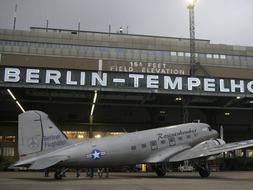 El cine alemán busca despegar de Tempelhof