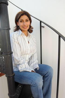 Maha Akhtar: «Sentí que mi padrastro me vendía como un caballo»