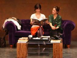 Aitana Sánchez-Gijón y Maribel Verdú, felices a bordo de «Un Dios salvaje»