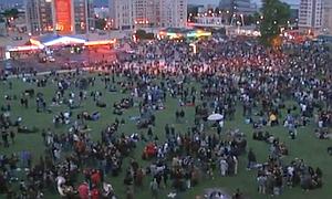 Una fiesta organizada a través de Facebook pone en jaque a la Policía francesa