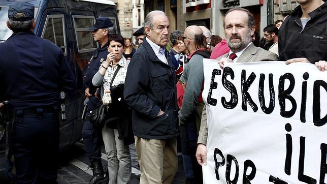 Garaikoetxea tilda de «mentira infame» su supuesta reunión con ETA para diseñar Bildu