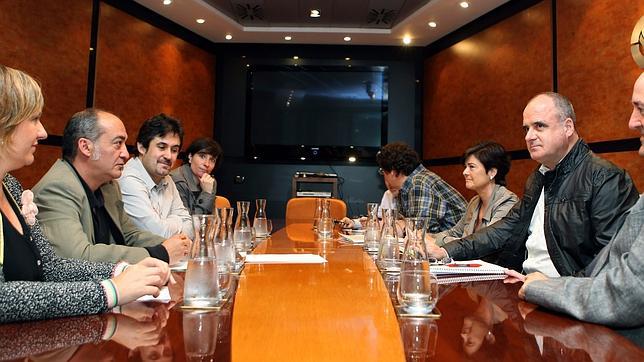Bildu ataca al PP y PNV de Elorrio y señala a ABC