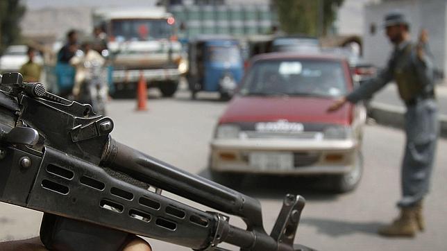 El padre de un niño ahorcado por los talibanes: «No os daré el coche aunque matéis a toda mi familia»